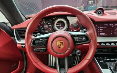 Porsche 911, 2023 год, 18 000 000 рублей, 5 фотография