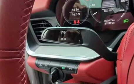 Porsche 911, 2023 год, 18 000 000 рублей, 13 фотография