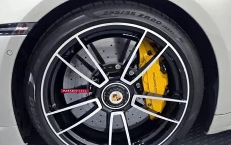 Porsche 911, 2023 год, 18 000 000 рублей, 20 фотография