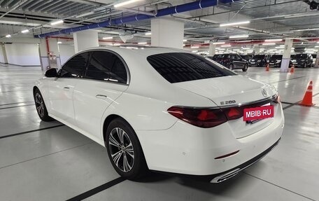 Mercedes-Benz E-Класс, 2025 год, 5 350 000 рублей, 6 фотография