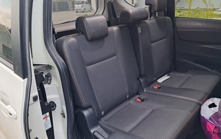 Toyota Sienta II, 2018 год, 1 400 000 рублей, 12 фотография