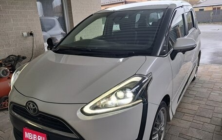 Toyota Sienta II, 2018 год, 1 400 000 рублей, 7 фотография