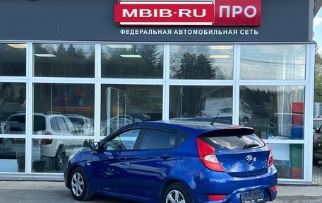 Hyundai Solaris II рестайлинг, 2011 год, 650 000 рублей, 4 фотография