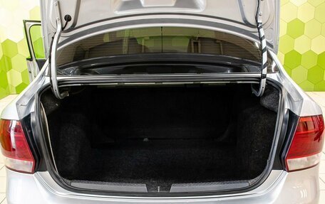 Volkswagen Polo VI (EU Market), 2011 год, 550 000 рублей, 22 фотография