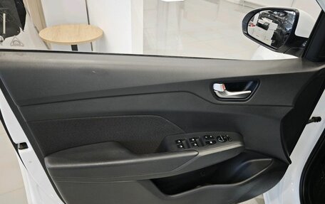 Hyundai Solaris II рестайлинг, 2019 год, 1 295 000 рублей, 7 фотография