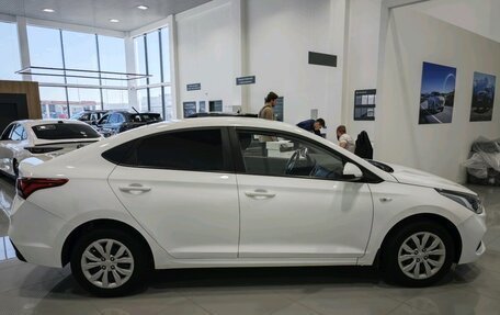 Hyundai Solaris II рестайлинг, 2019 год, 1 295 000 рублей, 3 фотография