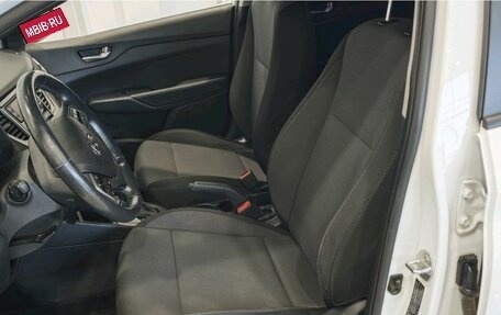 Hyundai Solaris II рестайлинг, 2019 год, 1 295 000 рублей, 9 фотография