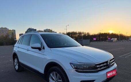 Volkswagen Tiguan II, 2018 год, 2 350 000 рублей, 1 фотография