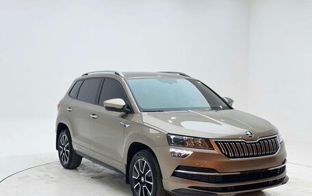 Skoda Karoq I, 2022 год, 1 860 000 рублей, 2 фотография