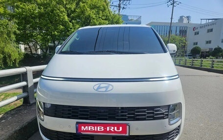 Hyundai Staria, 2025 год, 4 980 000 рублей, 2 фотография