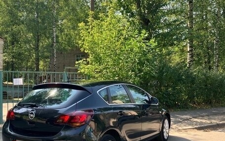 Opel Astra J, 2011 год, 760 000 рублей, 4 фотография