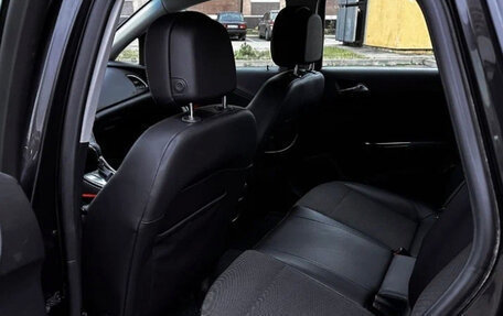 Opel Astra J, 2011 год, 760 000 рублей, 11 фотография