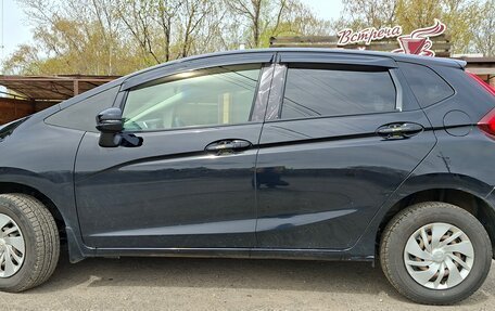 Honda Fit III, 2014 год, 900 000 рублей, 4 фотография