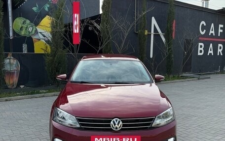 Volkswagen Jetta VI, 2017 год, 1 350 000 рублей, 2 фотография