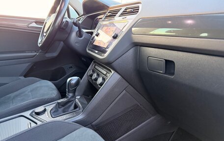 Volkswagen Tiguan II, 2018 год, 2 350 000 рублей, 12 фотография