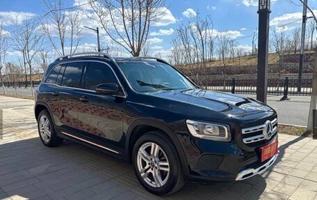 Mercedes-Benz GLB, 2022 год, 2 240 000 рублей, 3 фотография