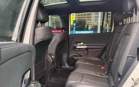 Mercedes-Benz GLB, 2022 год, 2 200 000 рублей, 9 фотография