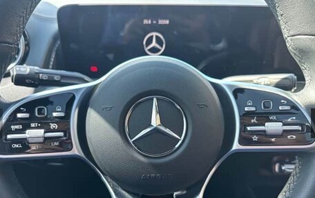 Mercedes-Benz GLB, 2022 год, 2 240 000 рублей, 15 фотография