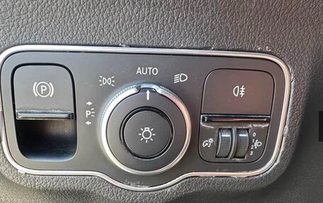 Mercedes-Benz GLB, 2022 год, 2 240 000 рублей, 14 фотография