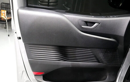 Hyundai Staria, 2026 год, 5 700 000 рублей, 10 фотография