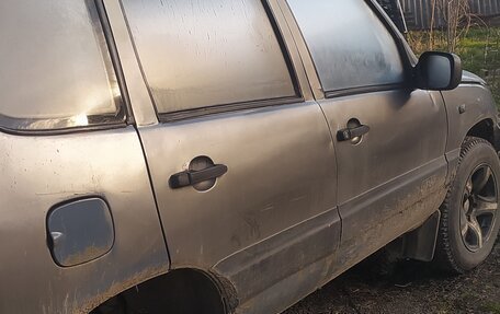 Chevrolet Niva I рестайлинг, 2004 год, 220 000 рублей, 3 фотография