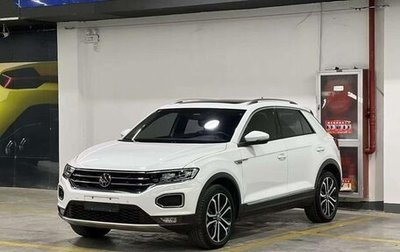Volkswagen T-Roc I, 2022 год, 1 610 000 рублей, 1 фотография