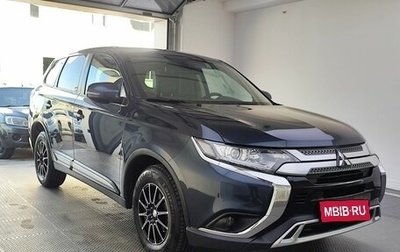 Mitsubishi Outlander III рестайлинг 3, 2019 год, 2 449 000 рублей, 1 фотография
