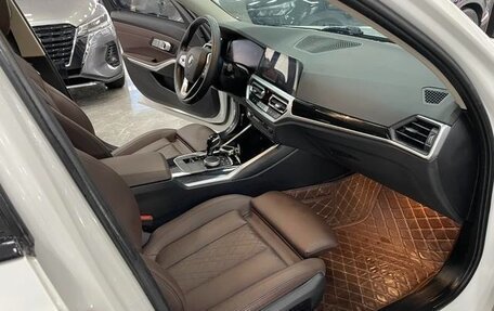 BMW 3 серия, 2023 год, 2 690 000 рублей, 9 фотография
