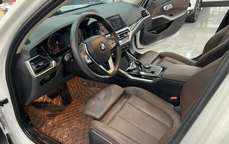 BMW 3 серия, 2023 год, 2 690 000 рублей, 10 фотография