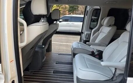 Hyundai Staria, 2025 год, 4 798 000 рублей, 8 фотография