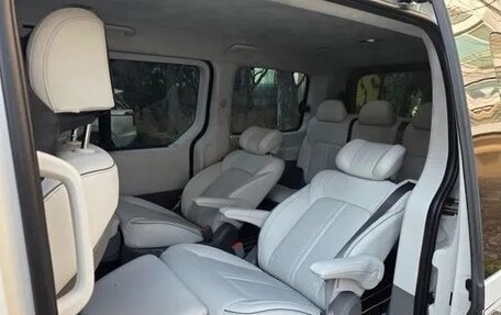 Hyundai Staria, 2025 год, 4 798 000 рублей, 6 фотография