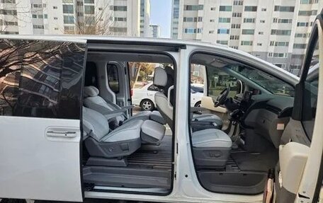 Hyundai Staria, 2025 год, 4 798 000 рублей, 10 фотография