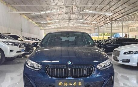 BMW 1 серия, 2022 год, 1 200 000 рублей, 2 фотография