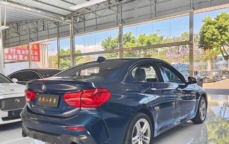 BMW 1 серия, 2022 год, 1 200 000 рублей, 6 фотография