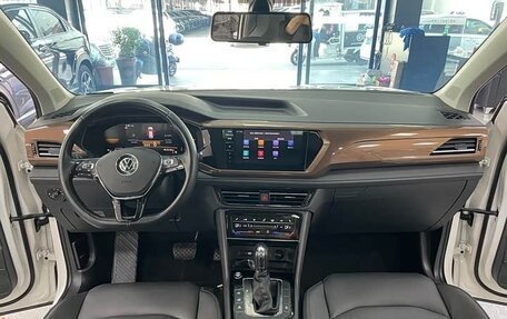 Volkswagen Tharu, 2022 год, 1 720 000 рублей, 9 фотография