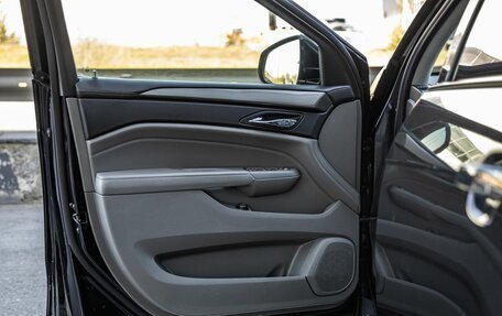 Cadillac SRX II рестайлинг, 2011 год, 1 148 000 рублей, 26 фотография