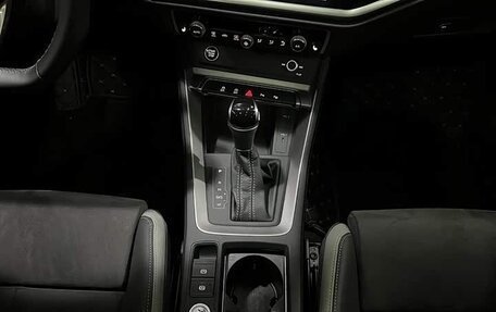 Audi Q3, 2023 год, 1 990 000 рублей, 14 фотография