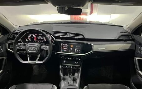 Audi Q3, 2023 год, 1 990 000 рублей, 10 фотография
