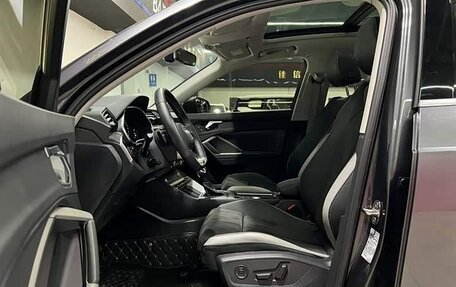 Audi Q3, 2023 год, 1 990 000 рублей, 8 фотография
