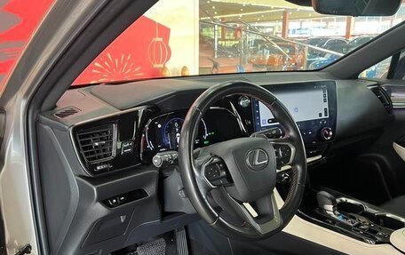 Lexus NX, 2022 год, 2 940 000 рублей, 10 фотография