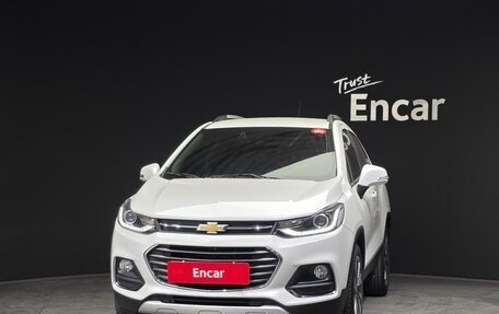Chevrolet Trax, 2021 год, 1 025 000 рублей, 2 фотография