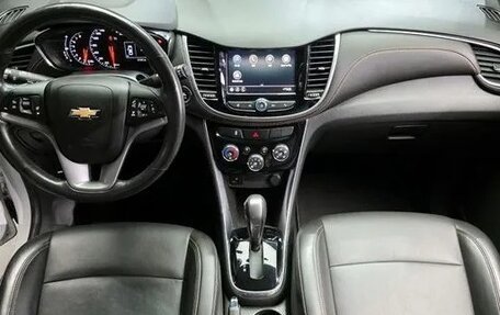 Chevrolet Trax, 2021 год, 1 025 000 рублей, 8 фотография