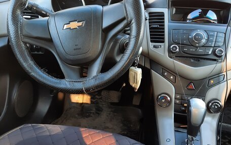 Chevrolet Cruze II, 2011 год, 720 000 рублей, 6 фотография