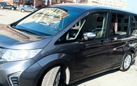Honda Stepwgn IV, 2018 год, 1 950 000 рублей, 7 фотография