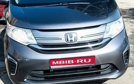Honda Stepwgn IV, 2018 год, 1 950 000 рублей, 5 фотография