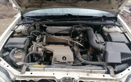 Toyota Vista V30, 2000 год, 550 000 рублей, 2 фотография