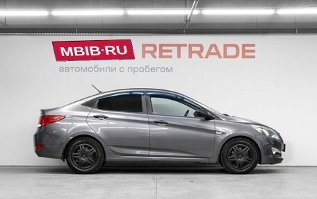 Hyundai Solaris II рестайлинг, 2015 год, 860 000 рублей, 5 фотография