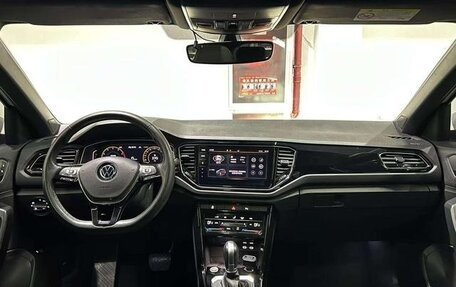 Volkswagen T-Roc I, 2022 год, 1 610 000 рублей, 7 фотография
