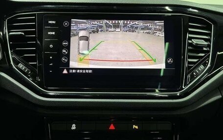 Volkswagen T-Roc I, 2022 год, 1 610 000 рублей, 9 фотография