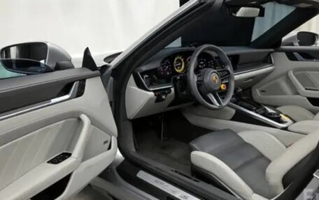 Porsche 911, 2022 год, 16 000 000 рублей, 15 фотография